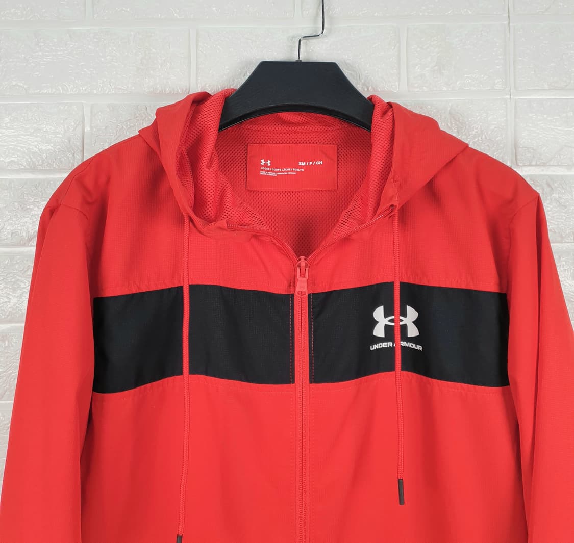 [95]언더아머 스포츠스타일 윈드브레이커 상품이미지4