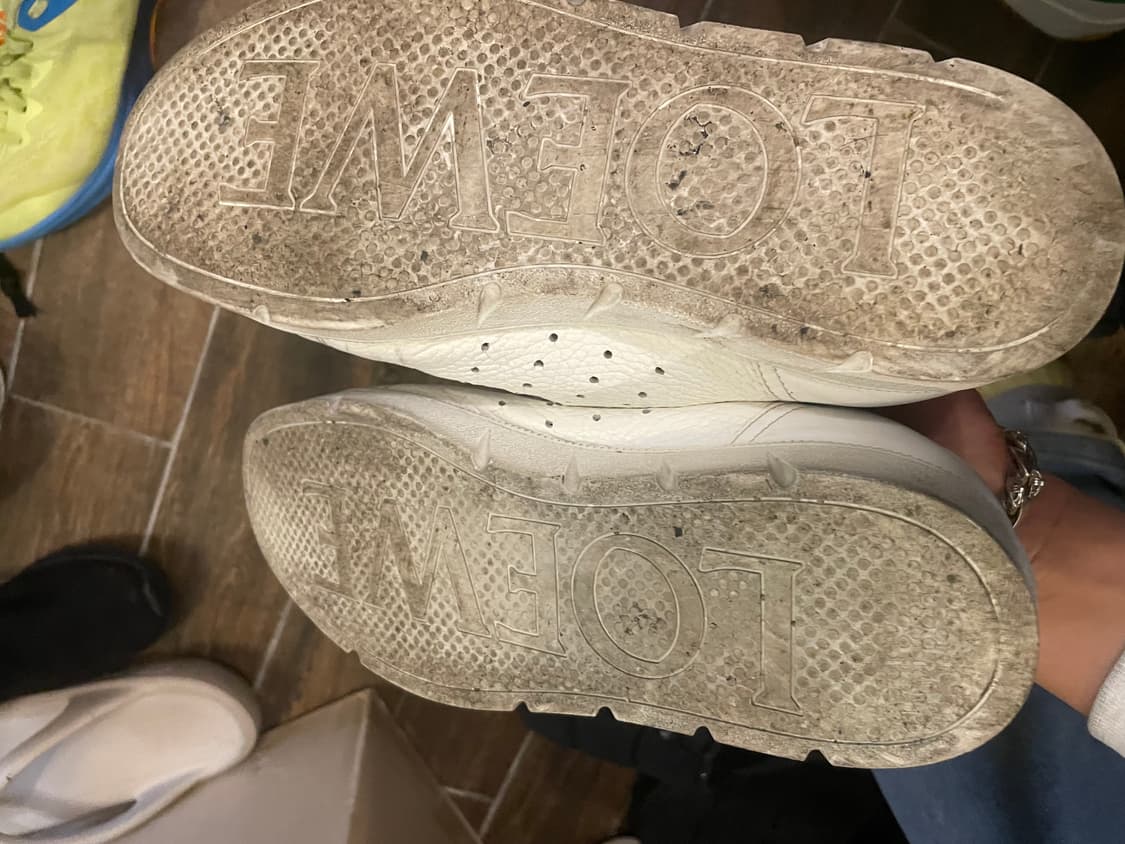 로에베 화이트 스니커즈260 상품이미지2