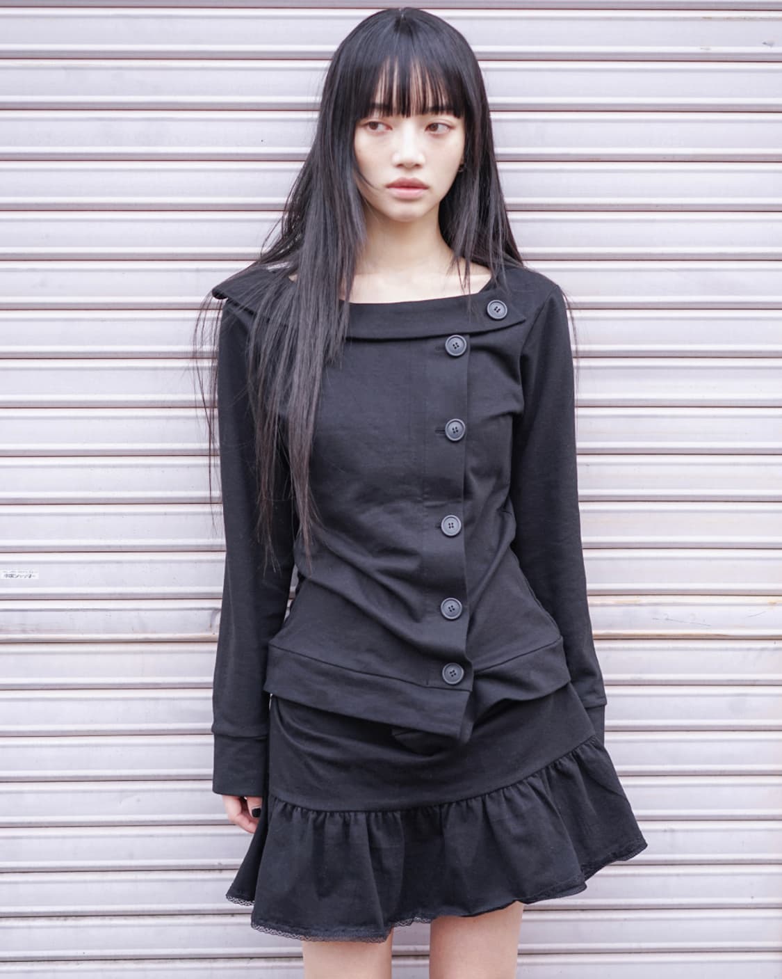 오스하이 Spring-Neck Button Hood Black 상품이미지1
