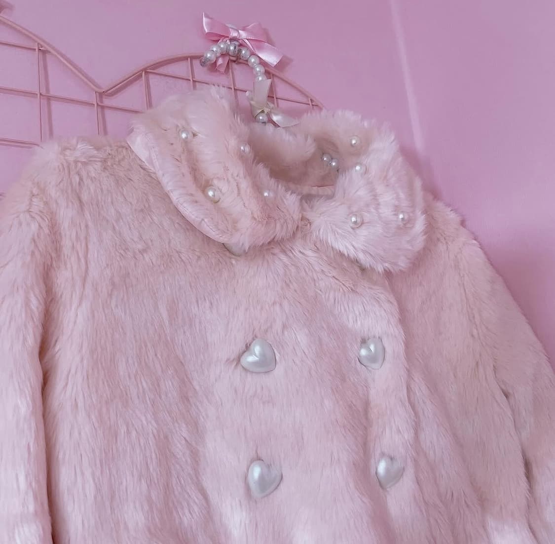 (교환) 디어리 진주 하트 버튼 핑크 퍼 코트 히메갸루 상품이미지1