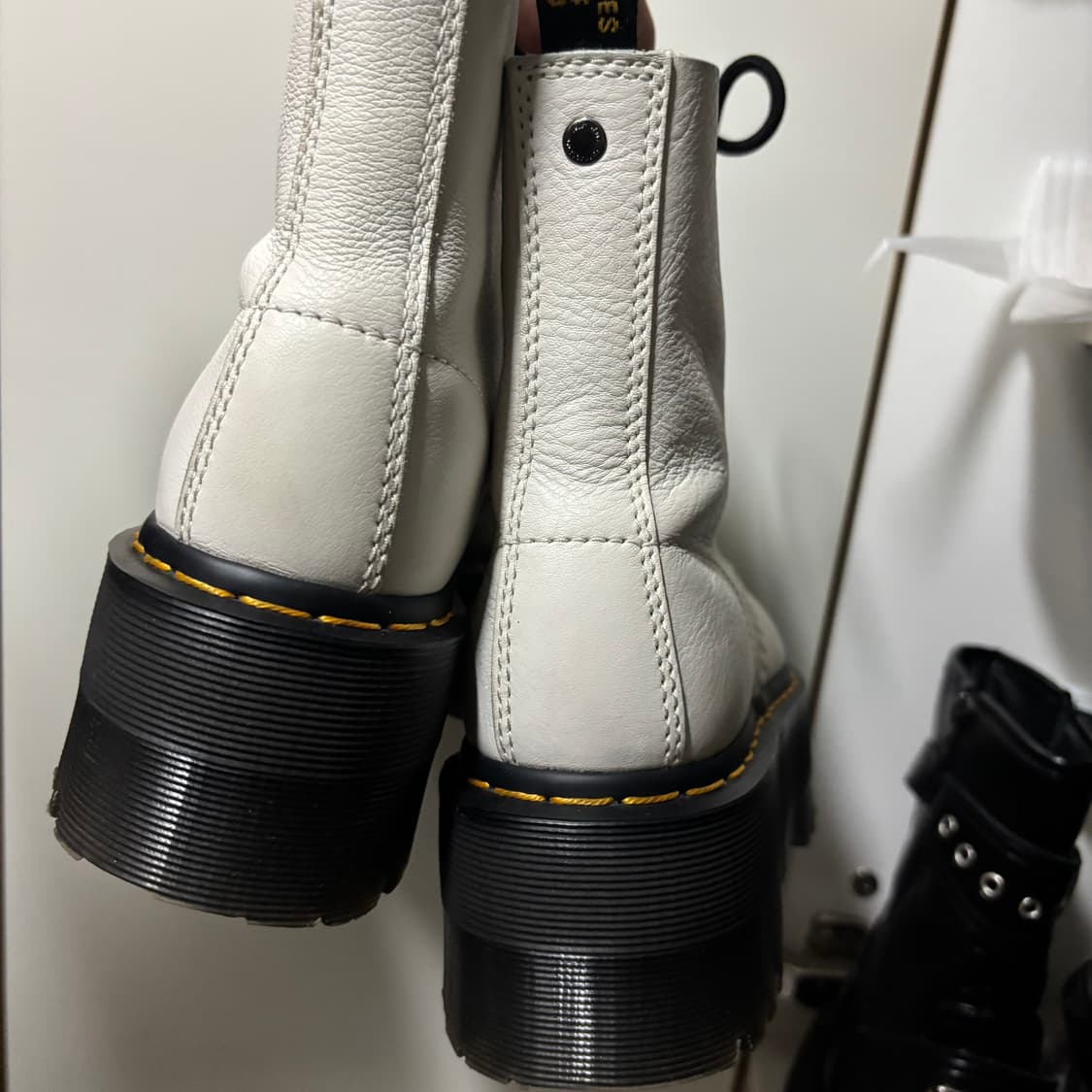 닥터마틴 1460 파스칼 맥스 화이트 플랫폼 부츠 상품이미지8