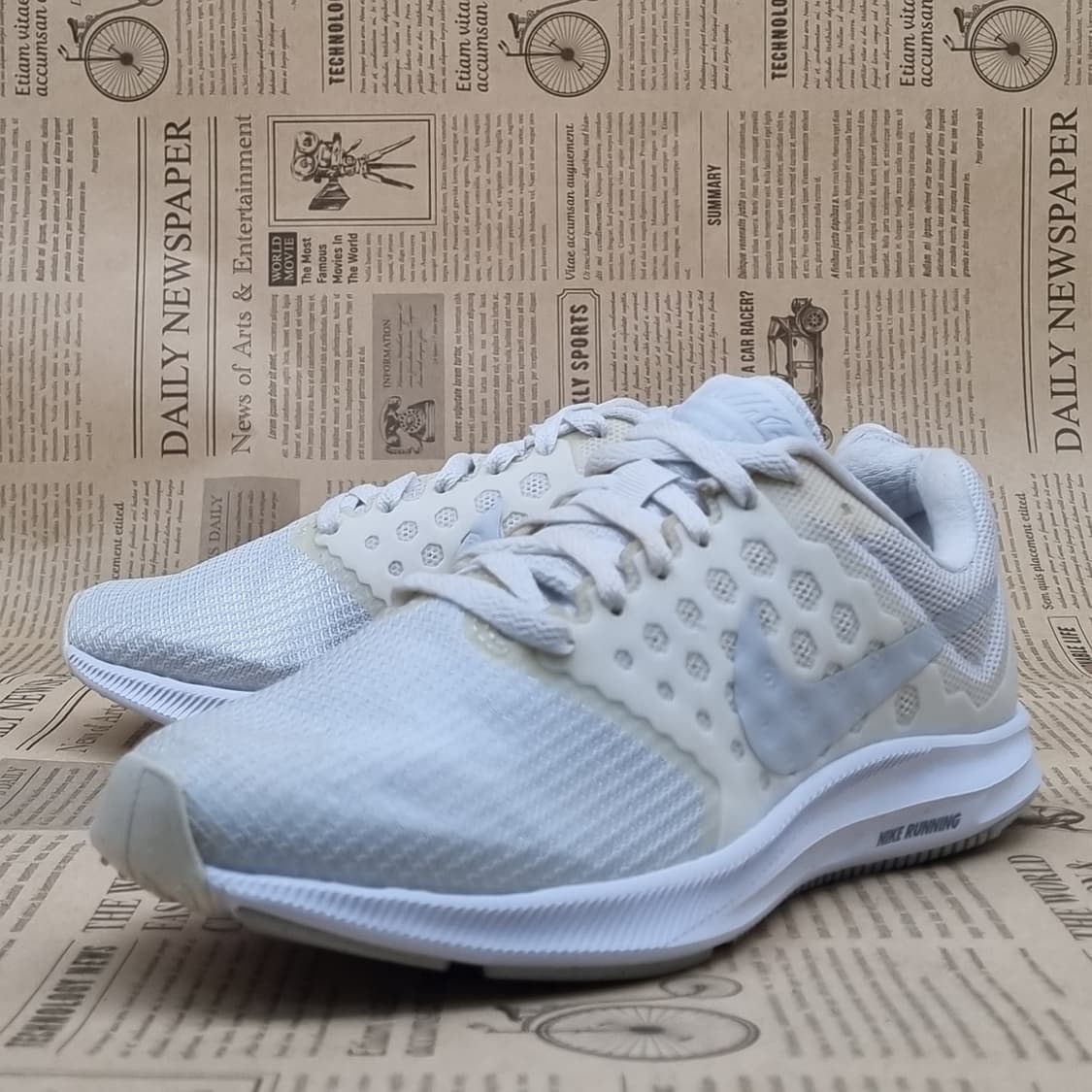 나이키 다운쉬프터7 여성운동화235  상품이미지1