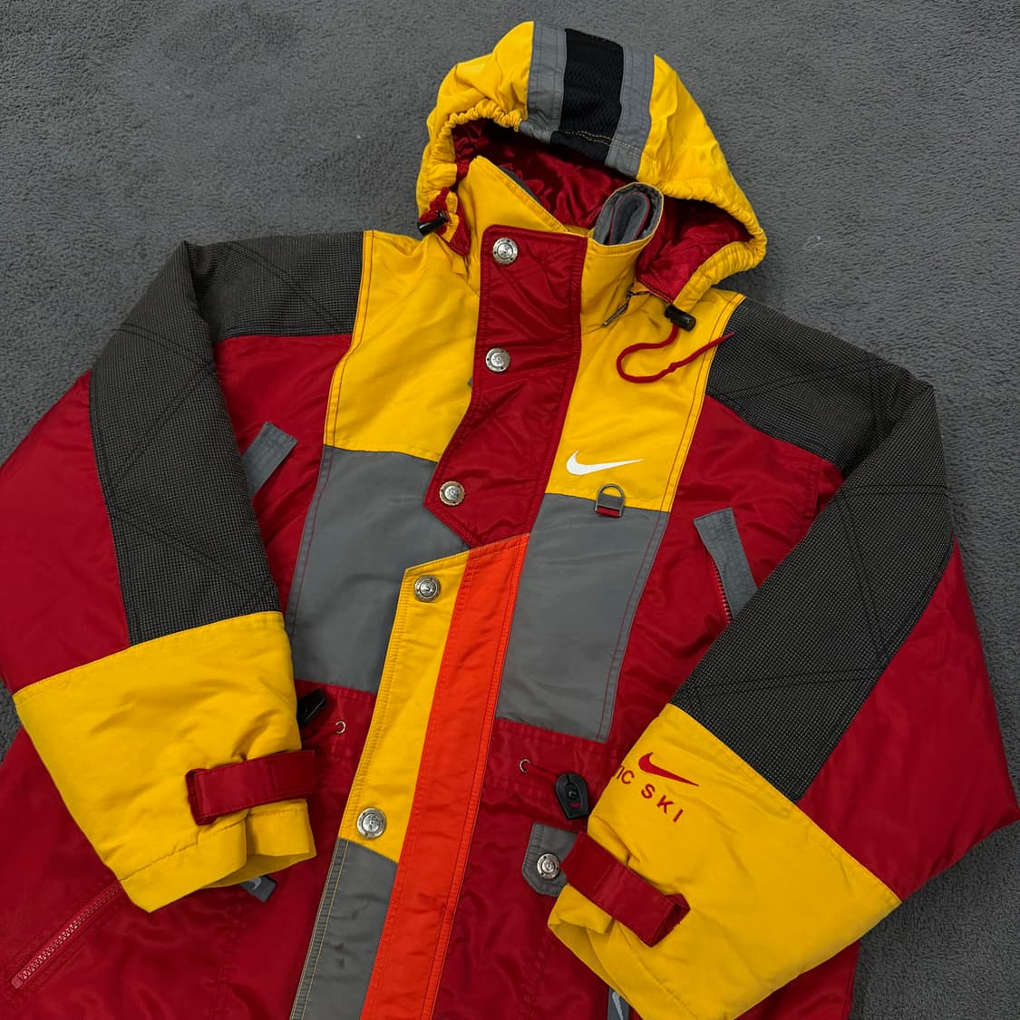 [ 정품/100 ] 90s 나이키 스우시 올드스쿨 멀티포켓 어센틱 점퍼 상품이미지1