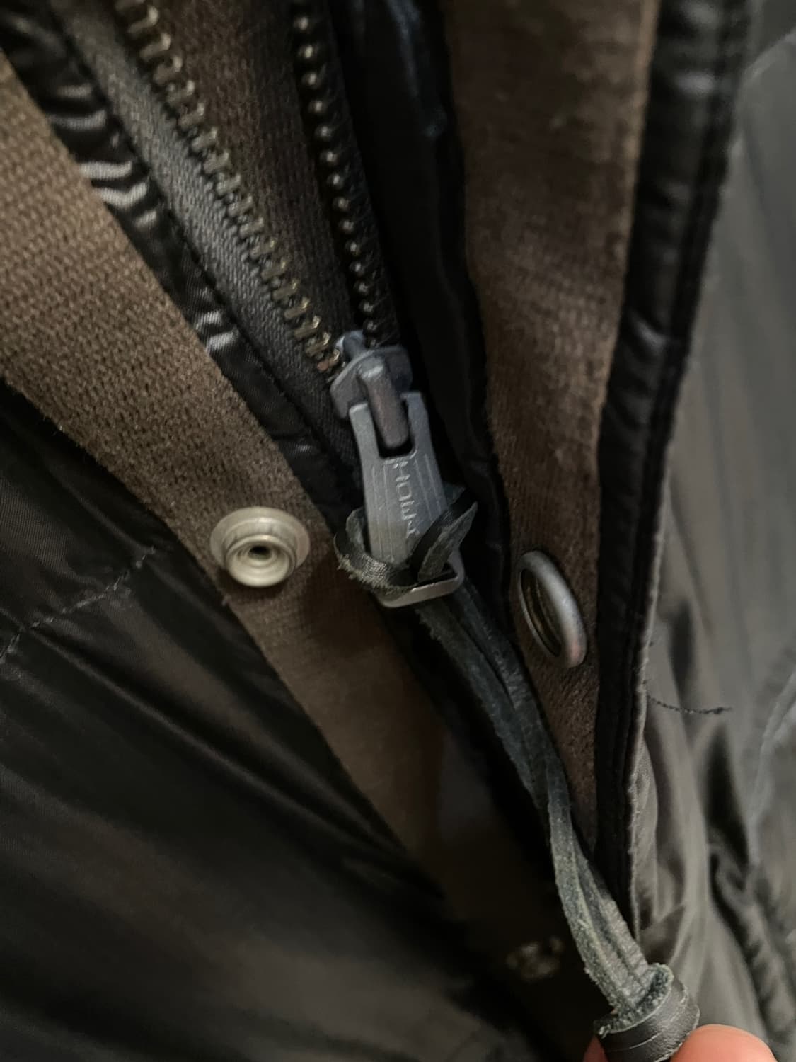 폴로 랄프로렌 유광 푸퍼 다운 자켓  상품이미지8