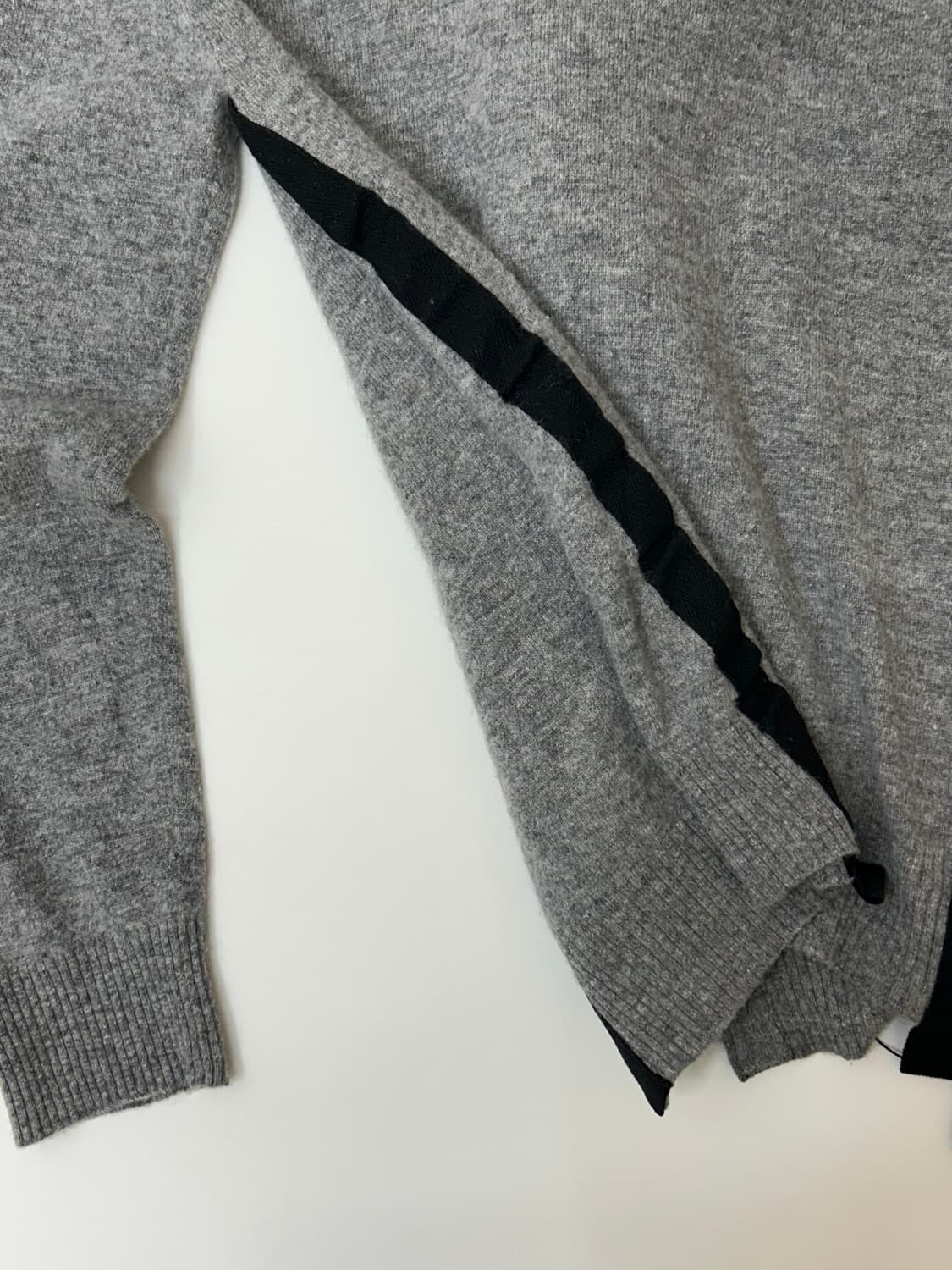 LANVIN on bleu 랑방 온 블루 그레이 리본 울 니트 상품이미지8