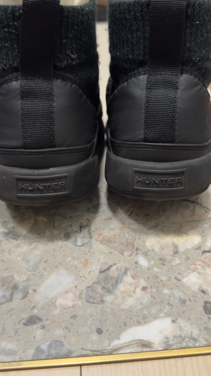 인앤아웃 푸퍼 니트 커프 부츠 상품이미지2