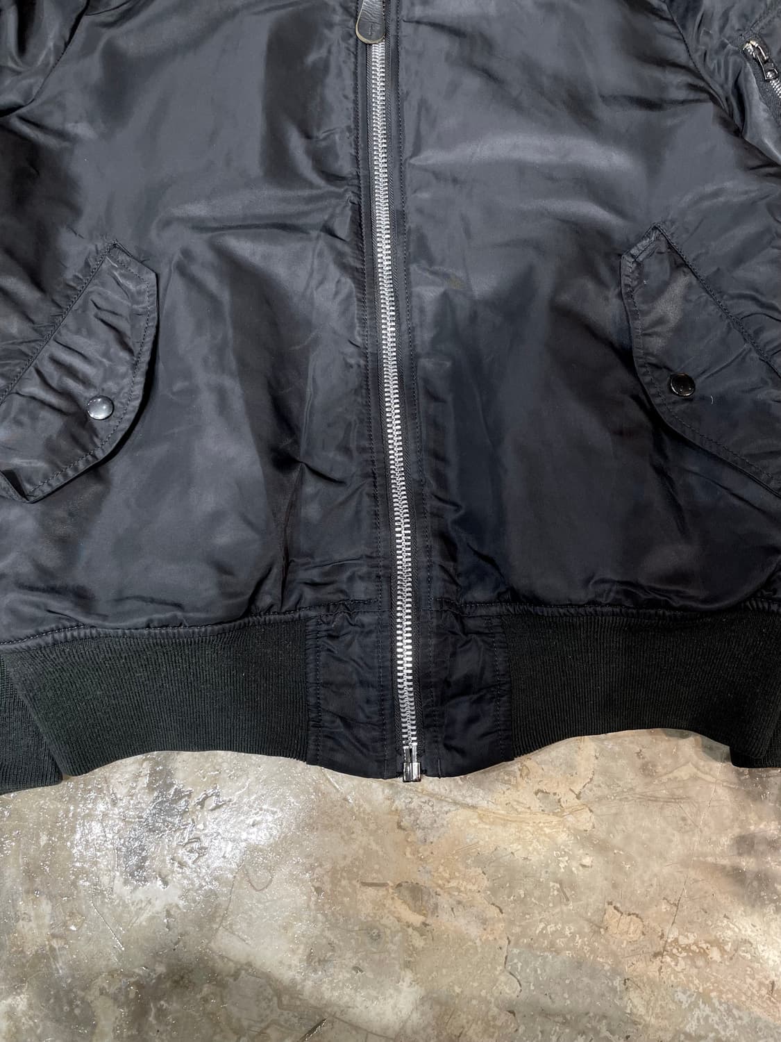Alpha Industries MA-1 Bomber Jacket 상품이미지4