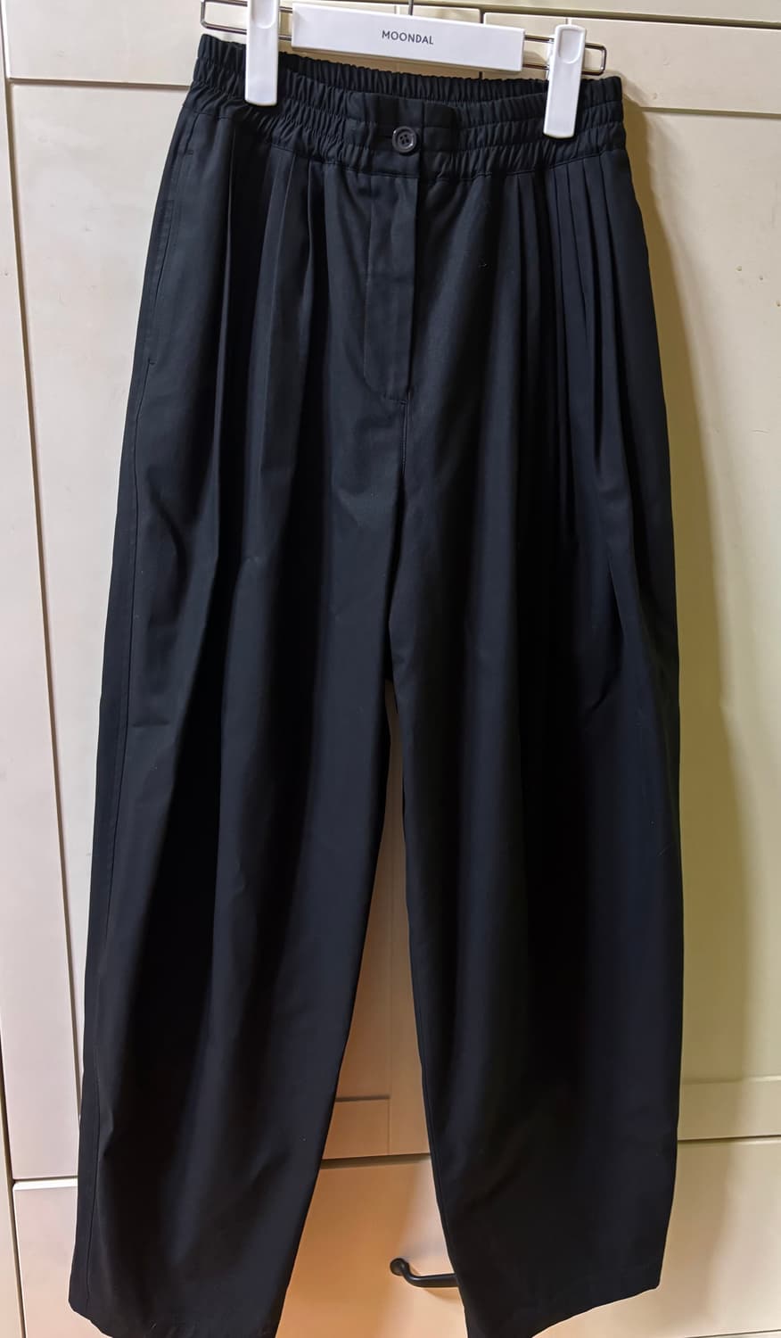 문달 코튼 볼륨 턱 팬츠 상품이미지2