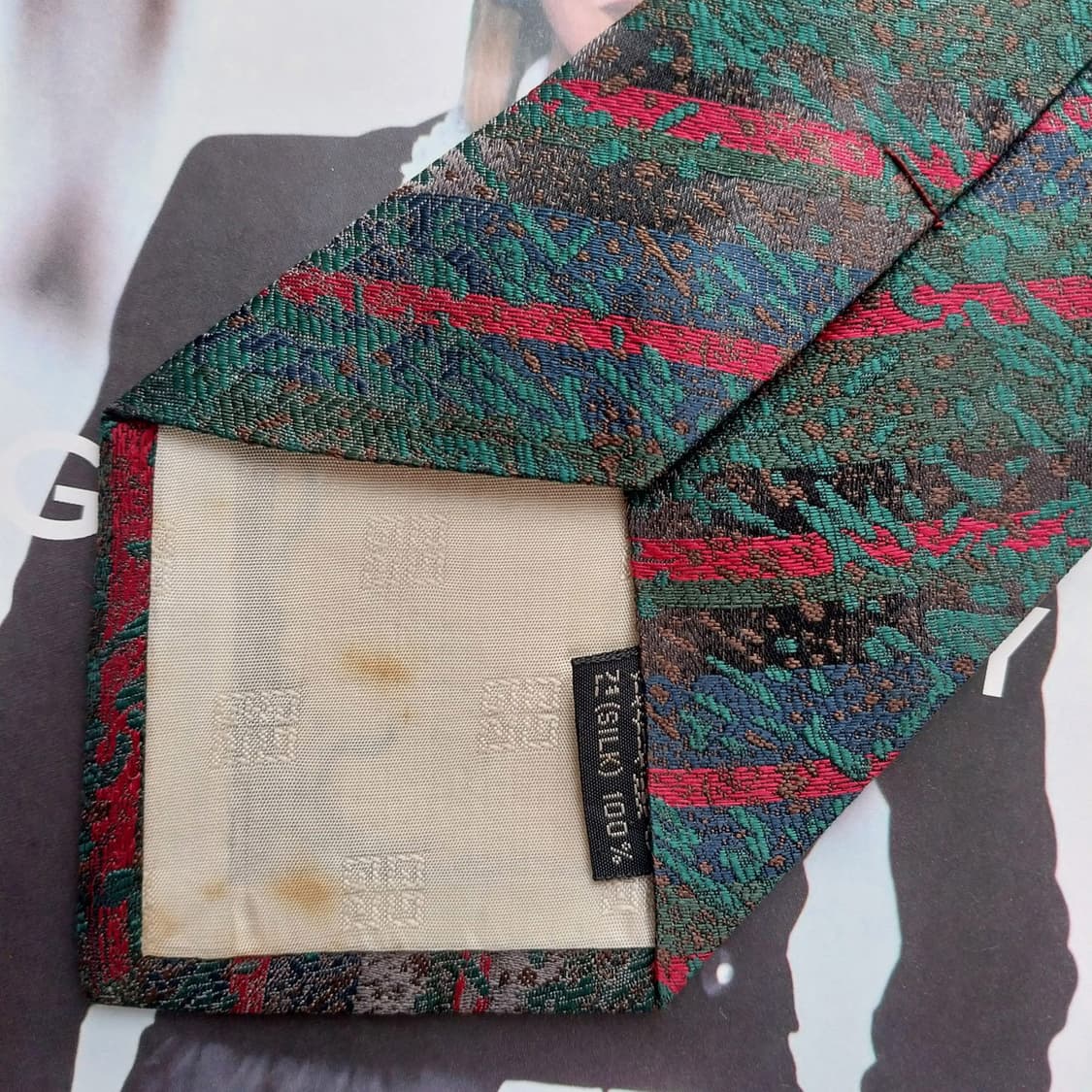 지방시 실크 다크그린 패턴 넥타이 9cm A등급 K2439
 상품이미지6