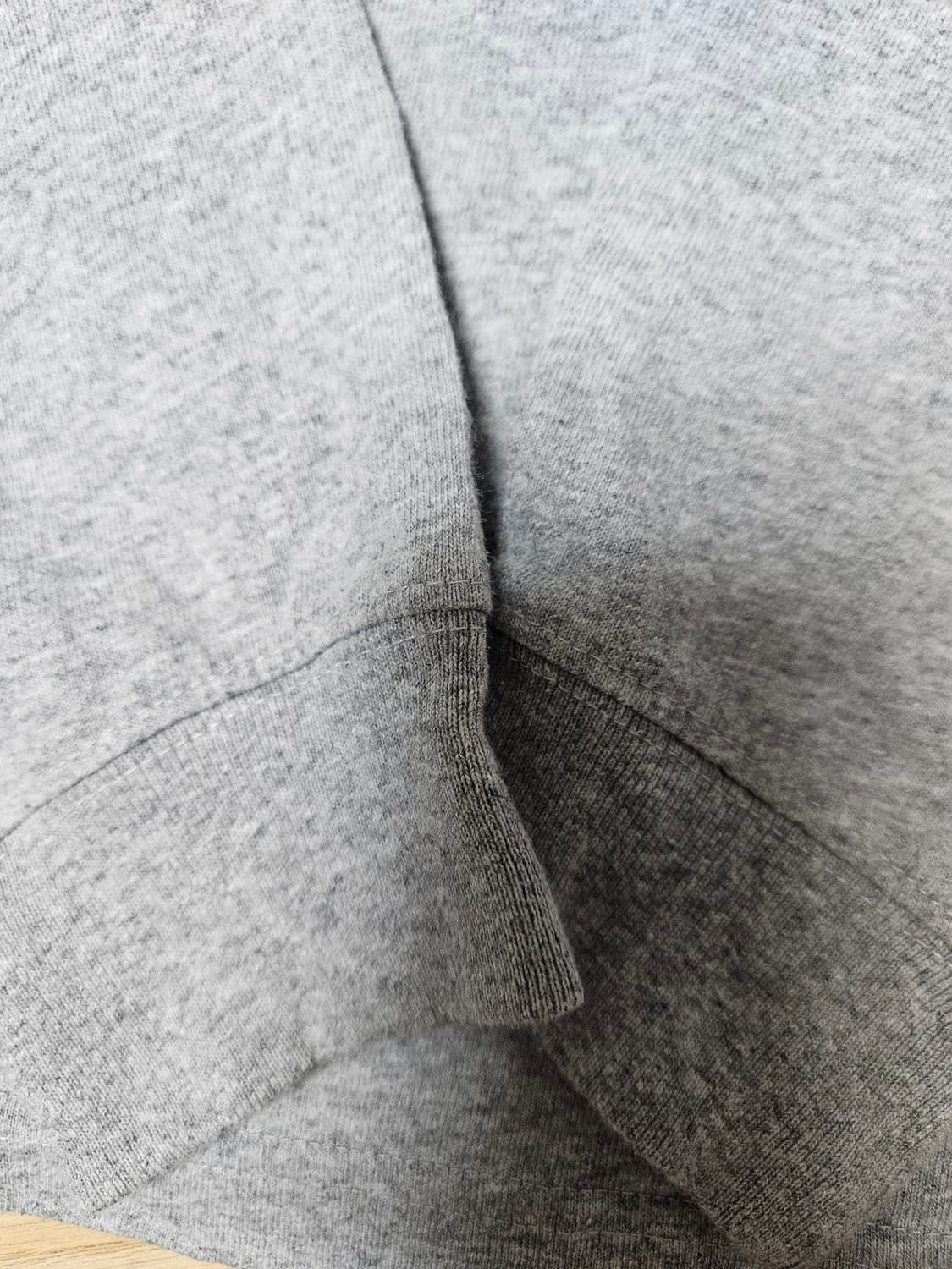 칼하트 긴팔티셔츠 상품이미지3