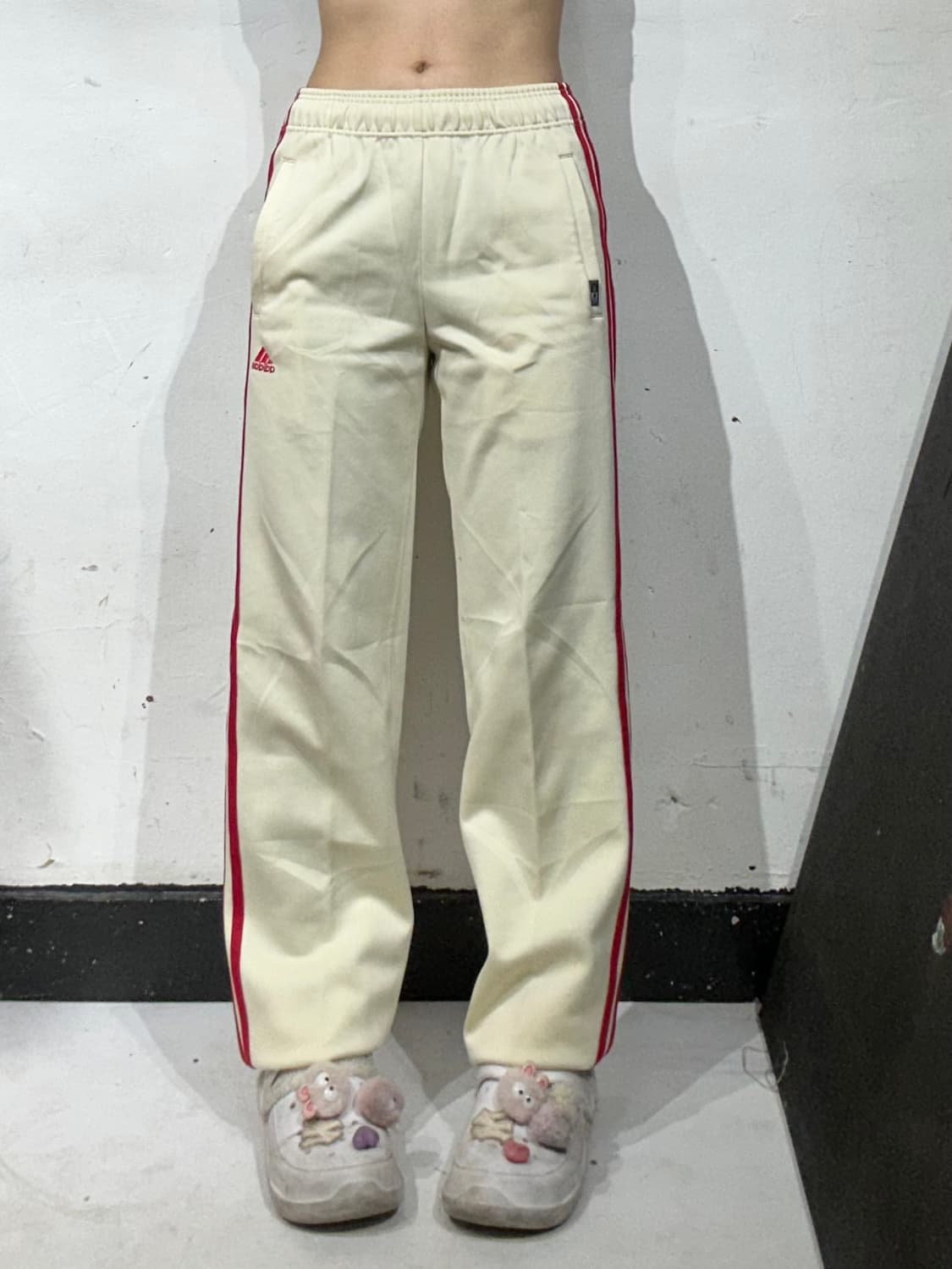 아디다스 크림 베이지 레드 삼선 와이드 트레이닝 바지 추리닝 팬츠 XS 상품이미지2