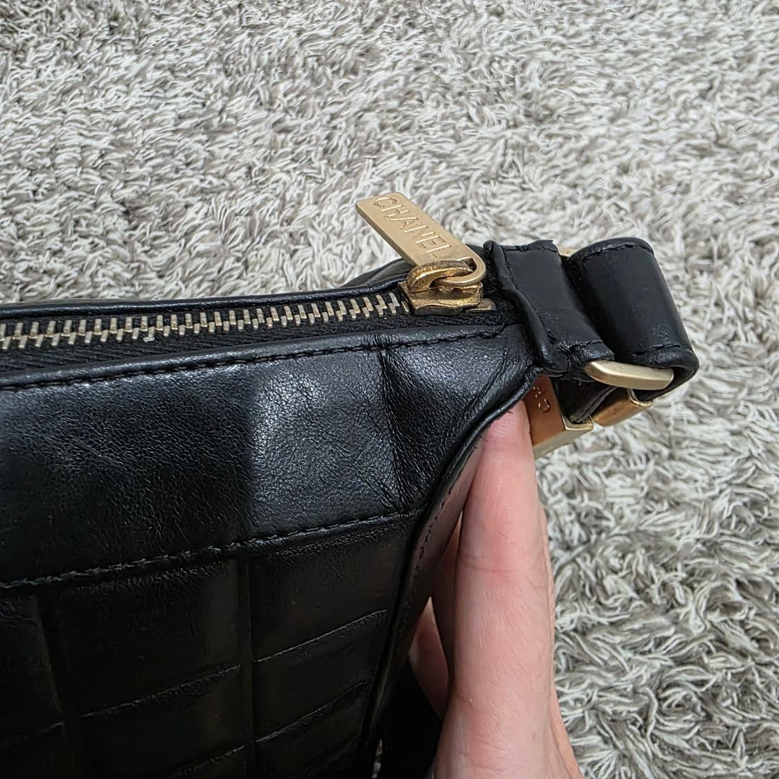 샤넬 초코바 정방형 숄더백 상품이미지5