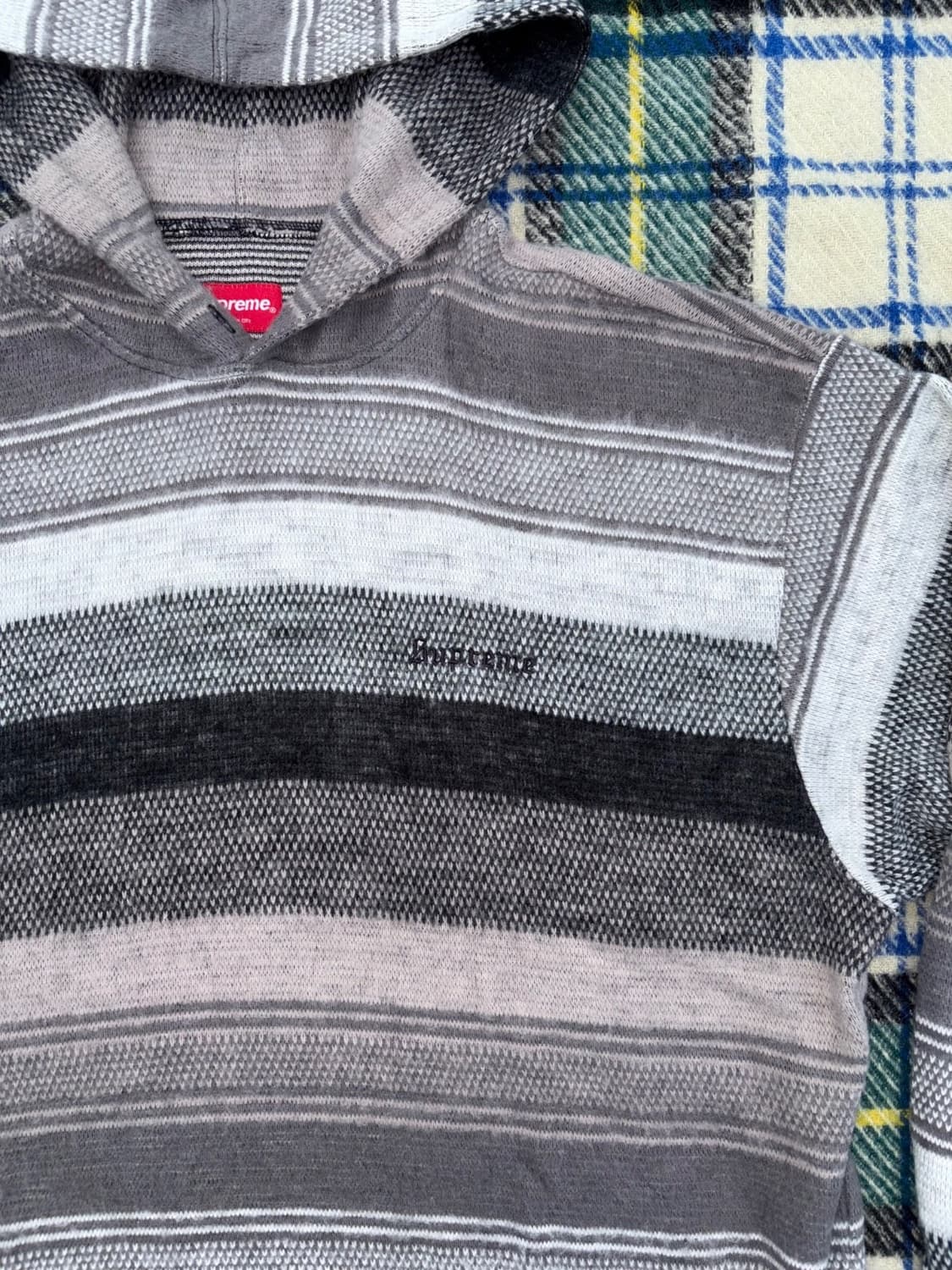 18FW 슈프림 니트 스트라이프 후드 롱슬리브 탑 상품이미지2