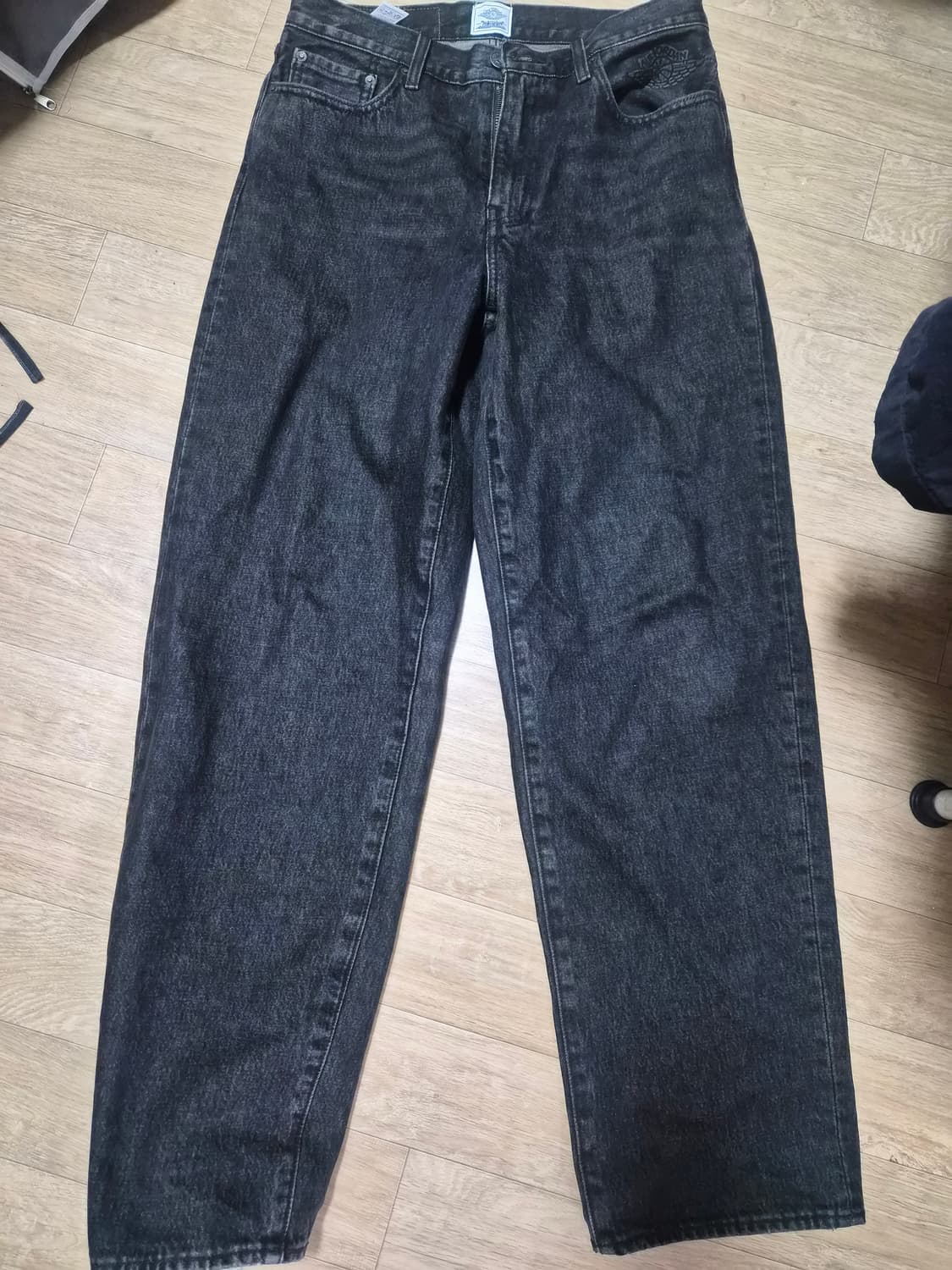 리바이스 x 조던 배기 진 블랙 30-32 상품이미지1