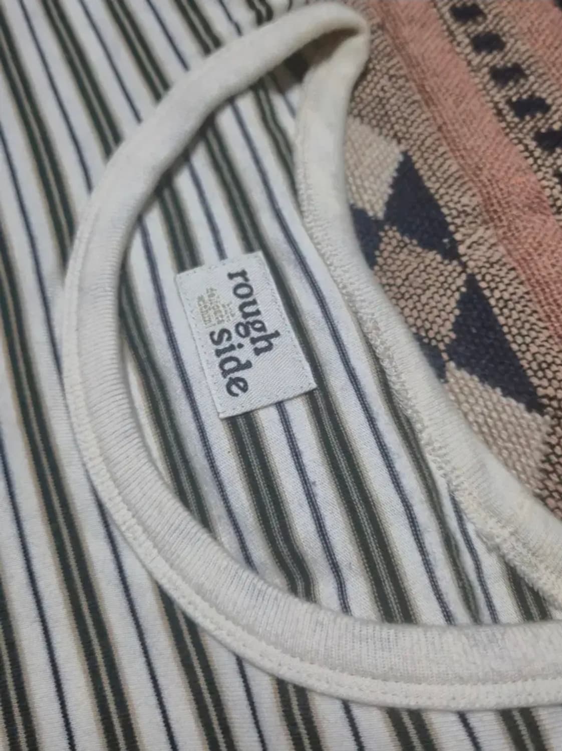 [2]러프사이드 멀티스트라이프 롱슬리브 올리브 상품이미지2