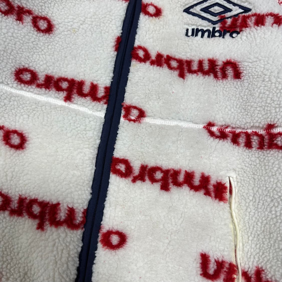 ✨ (바배) 엄브로 리버시블 뽀글이 쉐르파 집업 자켓 상품이미지7