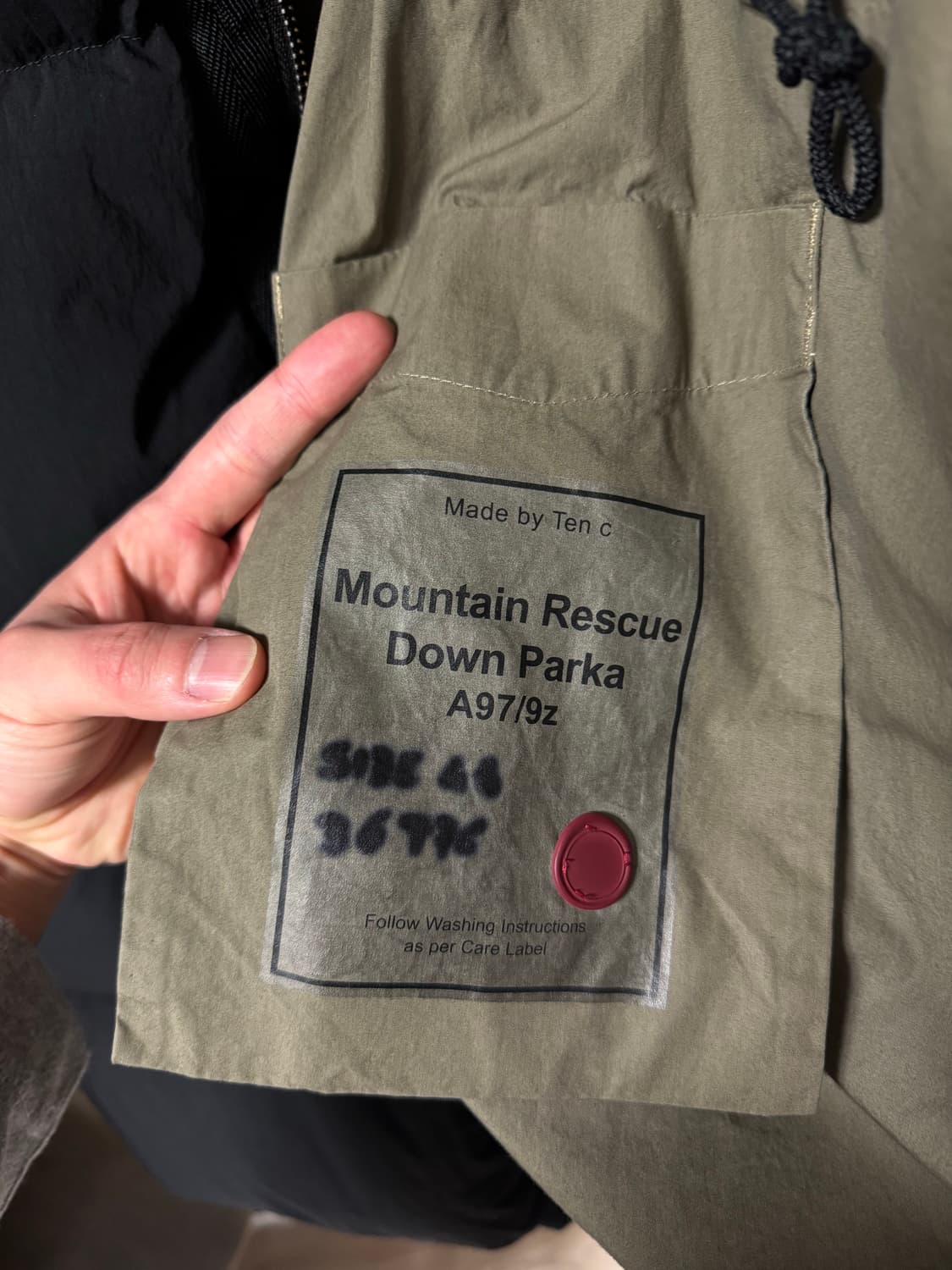 텐씨 마운틴 레스큐 다운파카 상품이미지3
