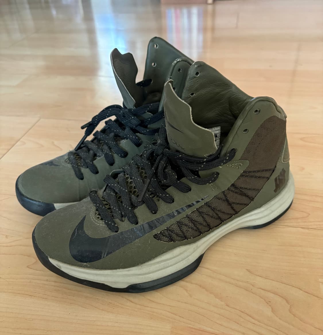 나이키 언디핏 NIKE UNDEFEATED 하이퍼덩크 SP 올리브 상품이미지1