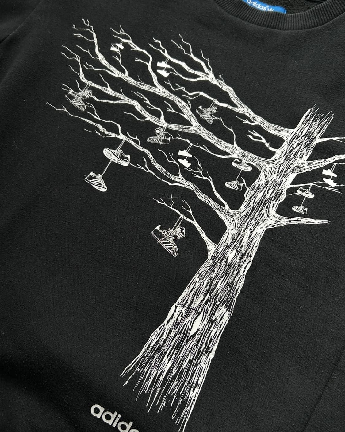 아디다스 블랙 트리 슬림 맨투맨  상품이미지5