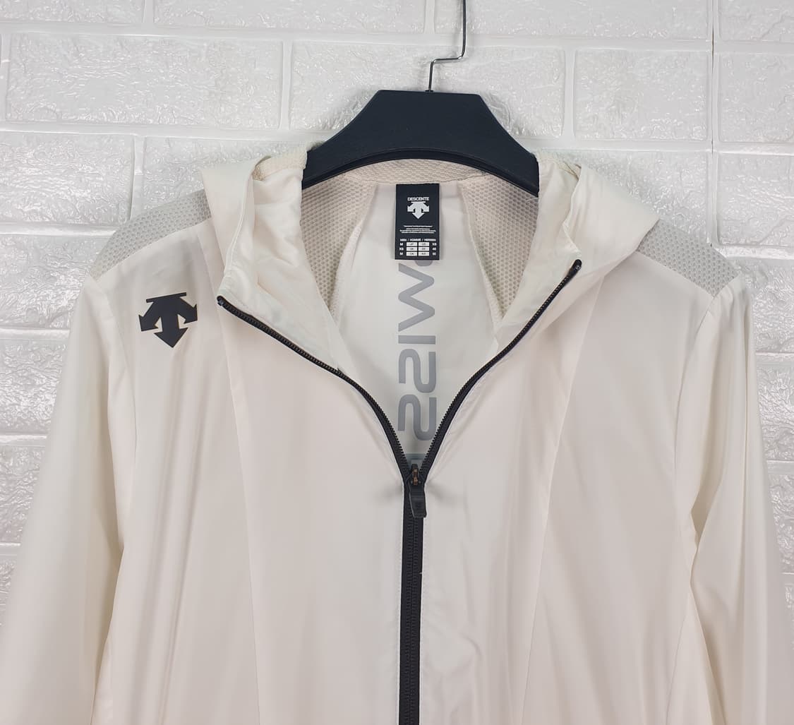 [95]데상트 트라이애슬론 기능성 바람막이 상품이미지5