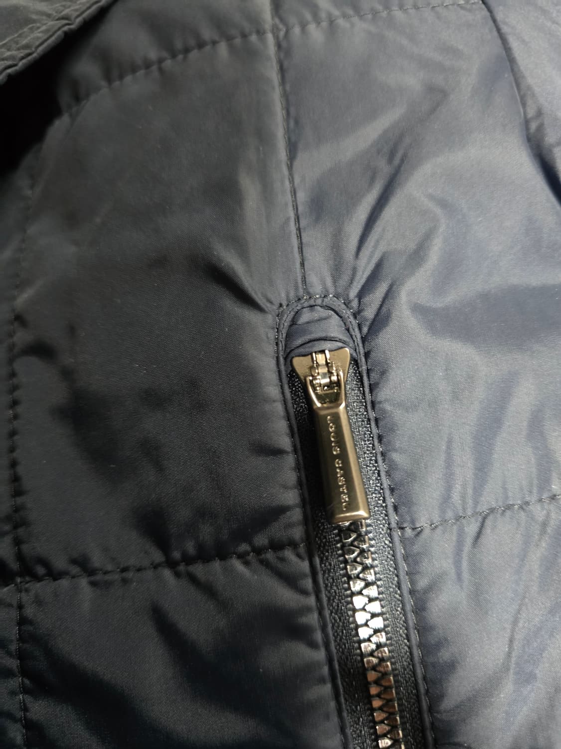 루이까스텔 네이비 퀼팅자켓. 
싸이즈 100 .  남자
 상품이미지4