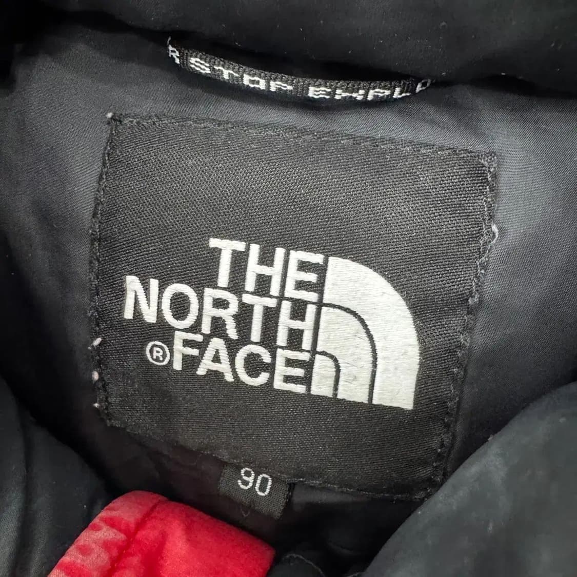 90(95) 노스페이스 눕시 700 검/빨 패딩 자켓  상품이미지8