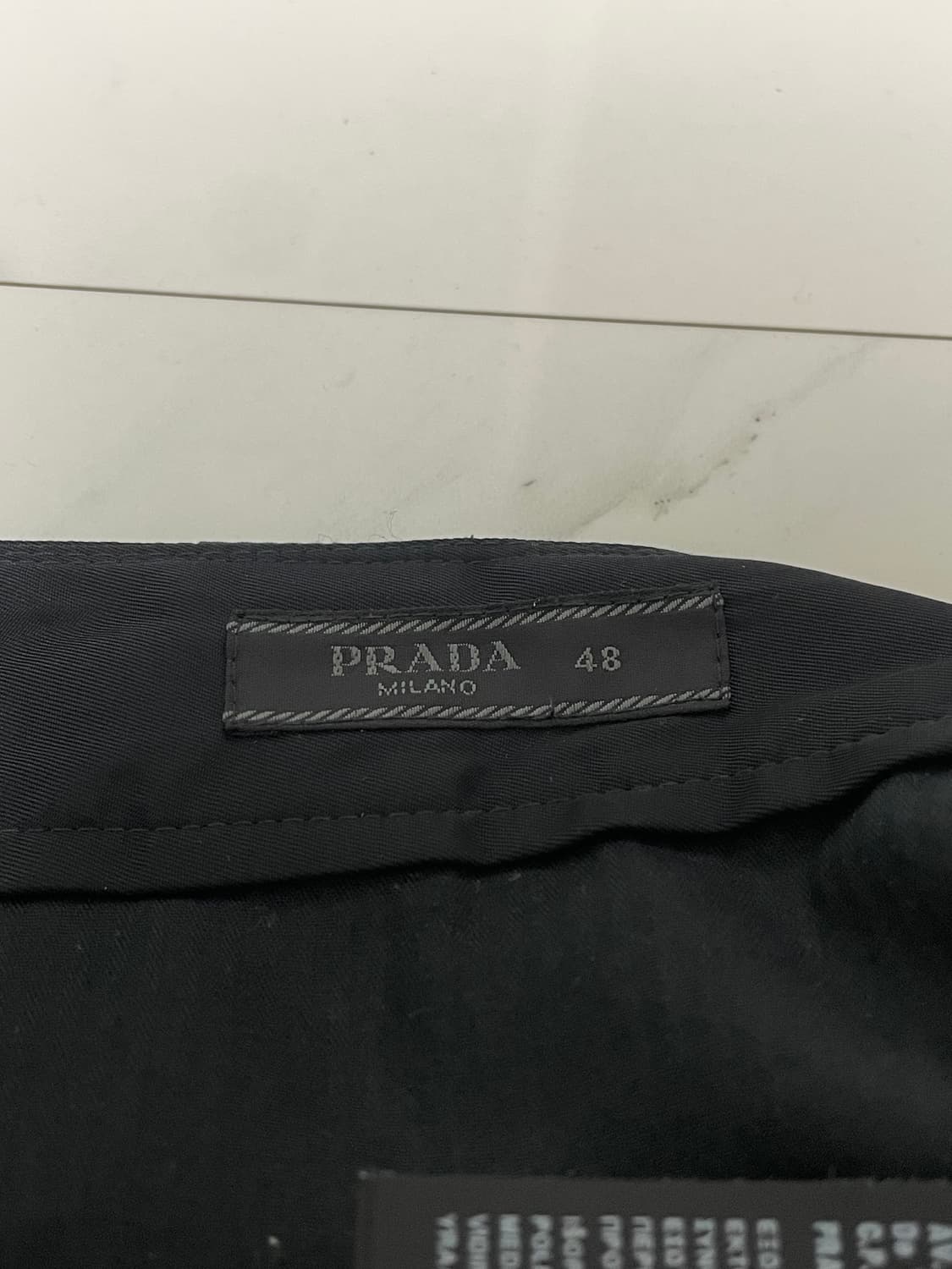 프라다 리나일론 트라이앵글 로고 셋업 50/48 상품이미지8