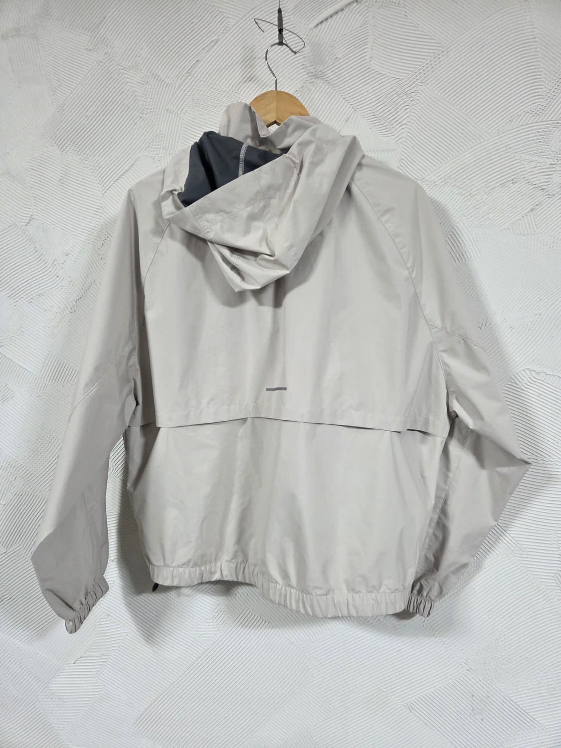 (W) 나이키 스톰 핏 스위프트 러닝 자켓 라이트 상품이미지3