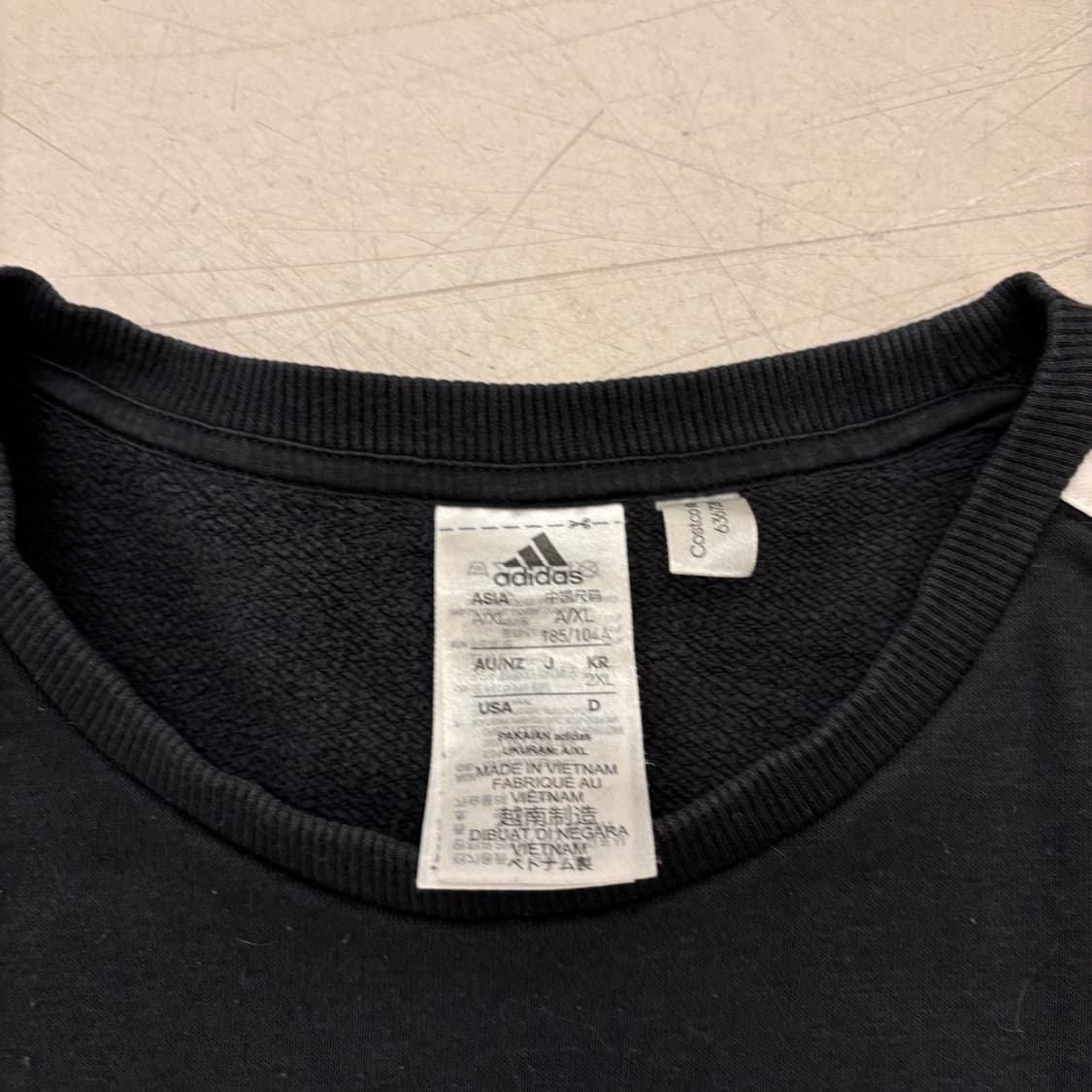 아디다스 이큅먼트 블랙 맨투맨 상품이미지3