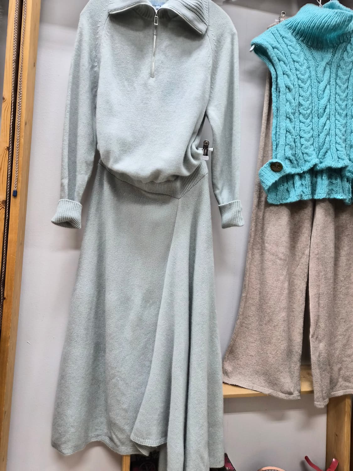 캐시미어 언발 민트 니트 원피스 상품이미지4