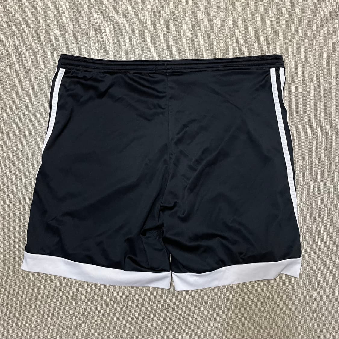 [택포] 아디다스 얇은 반바지 검흰 100 상품이미지2
