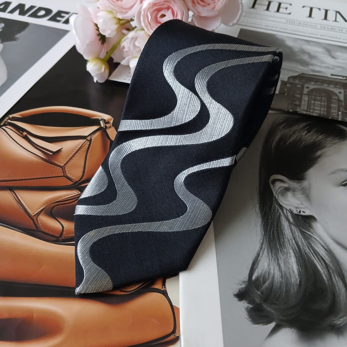 MCM 실크 블랙 웨이브 패턴 넥타이 8.3cm A+등급 A19378
 상품이미지4