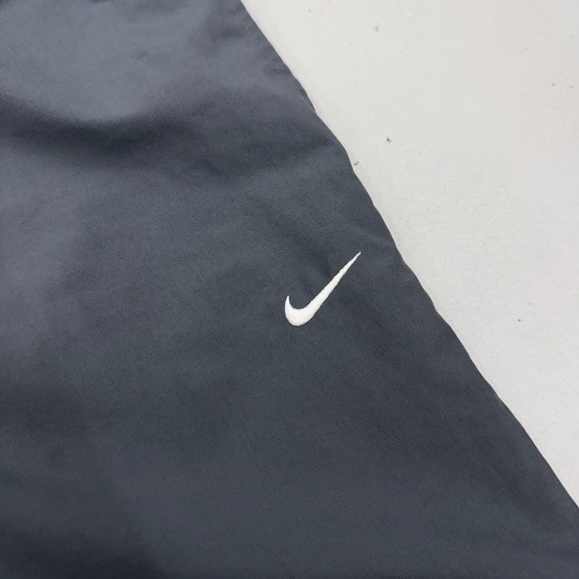 나이키 00s 스우시 올드스쿨 사이드리인 바람막이 트랙팬츠 상품이미지4