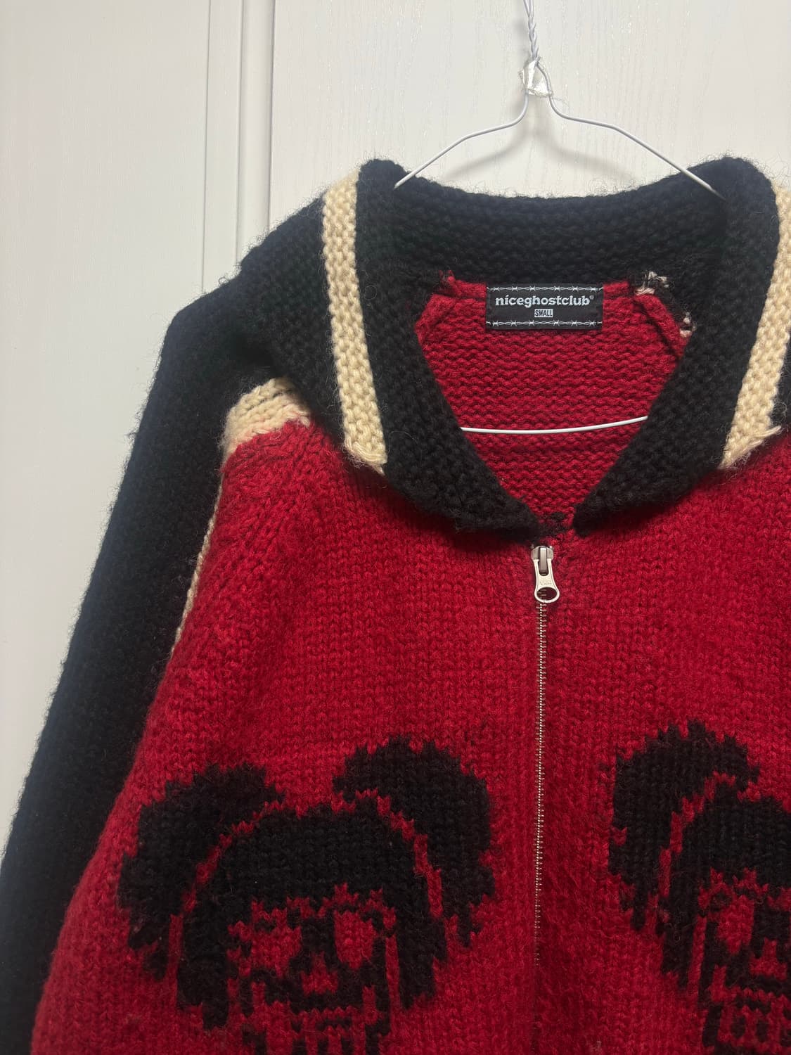 나이스고스트클럽 스컬 코위찬 스웨터 레드 상품이미지4