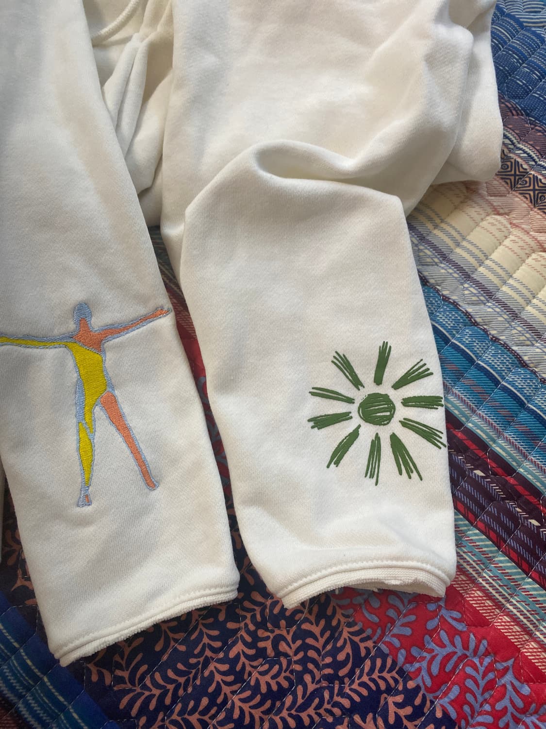 아디다스 후드티 상품이미지3