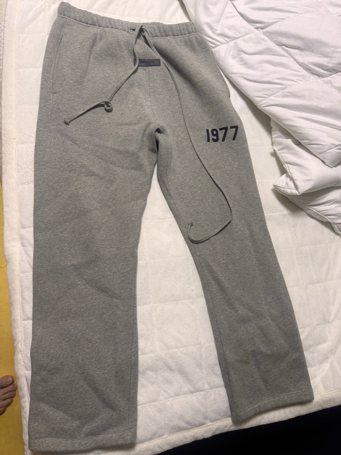 피어오브갓 에센셜 1977 스웻팬츠 상품이미지2