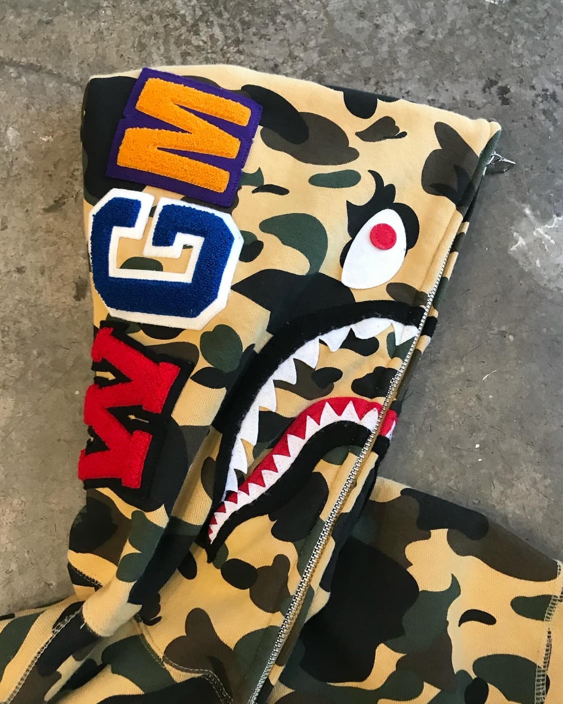 Bape Camouflage Shark Hood Zip-Up 상품이미지9