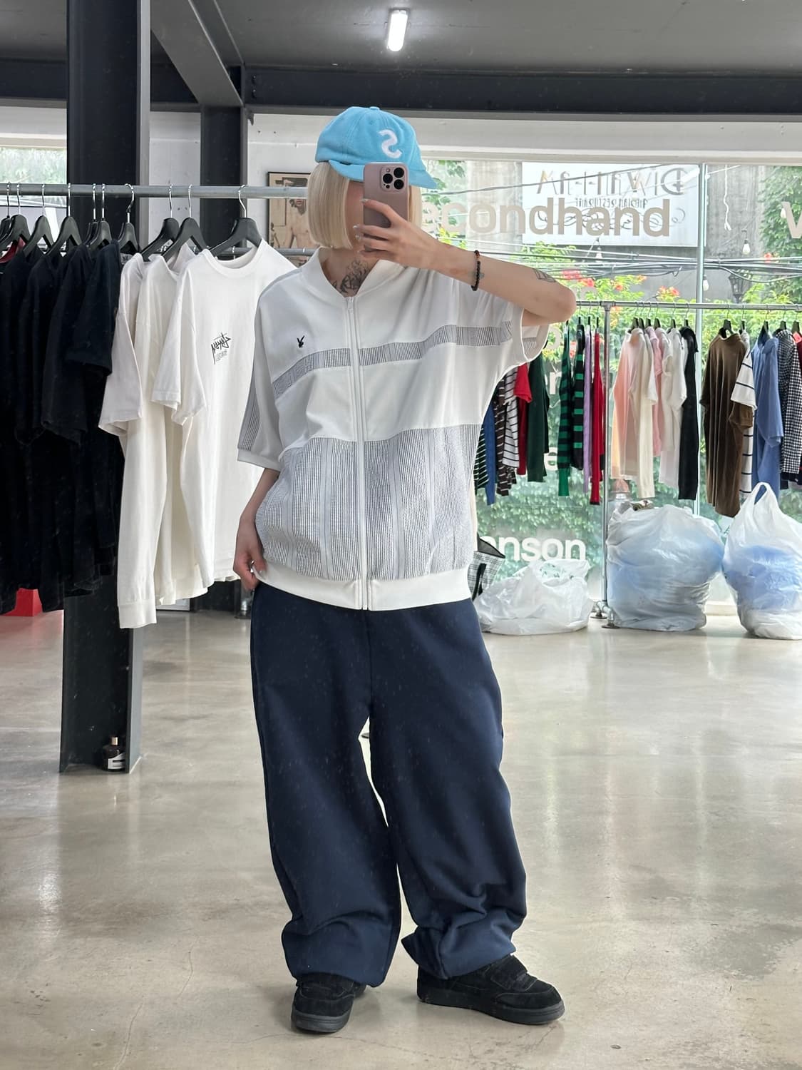 슈프림 19SS 플레이 보이 레저 짚업 탑 화이트 상품이미지3