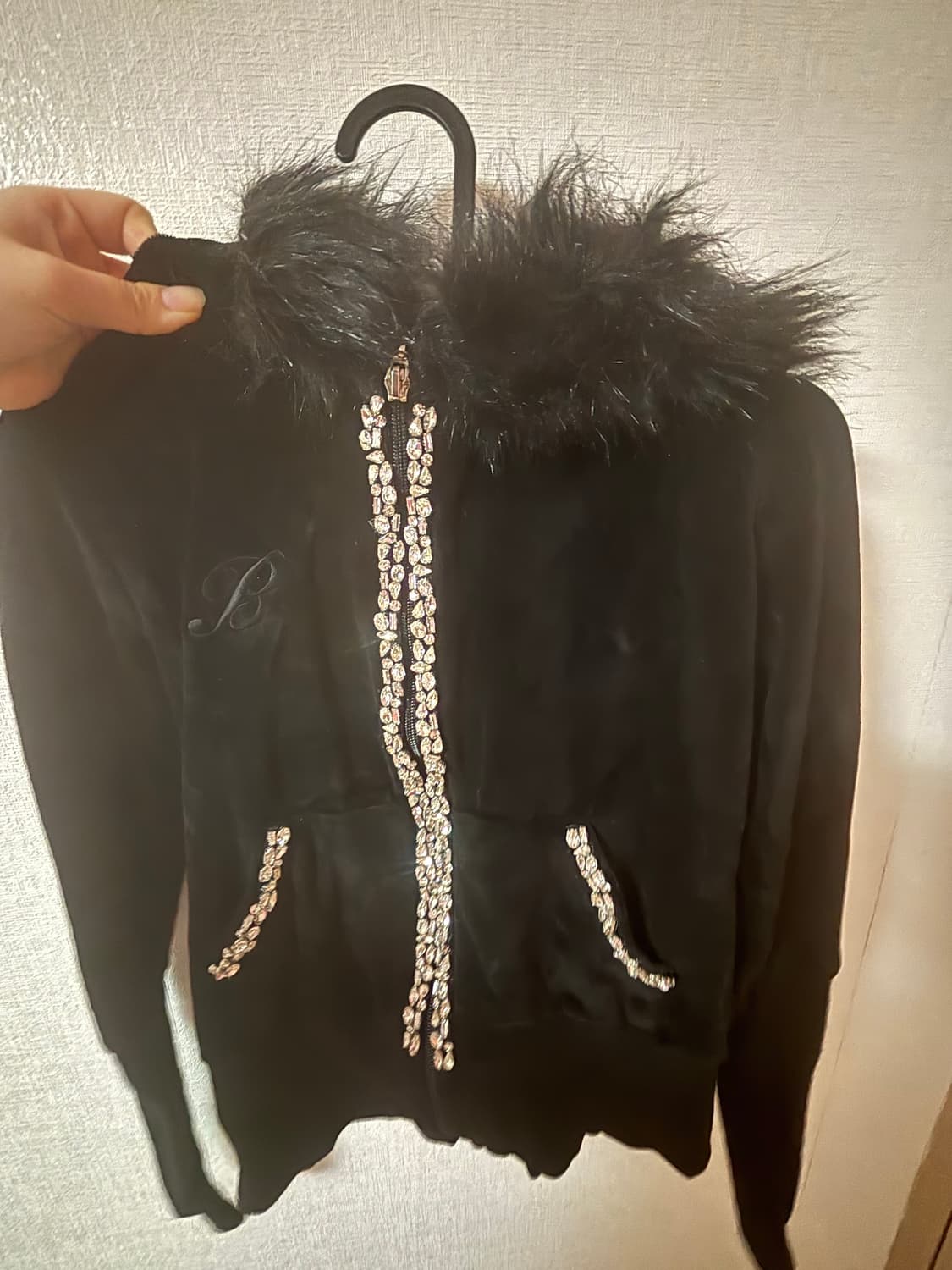 베메클 글램 퍼 후드집업 블랙 상품이미지3