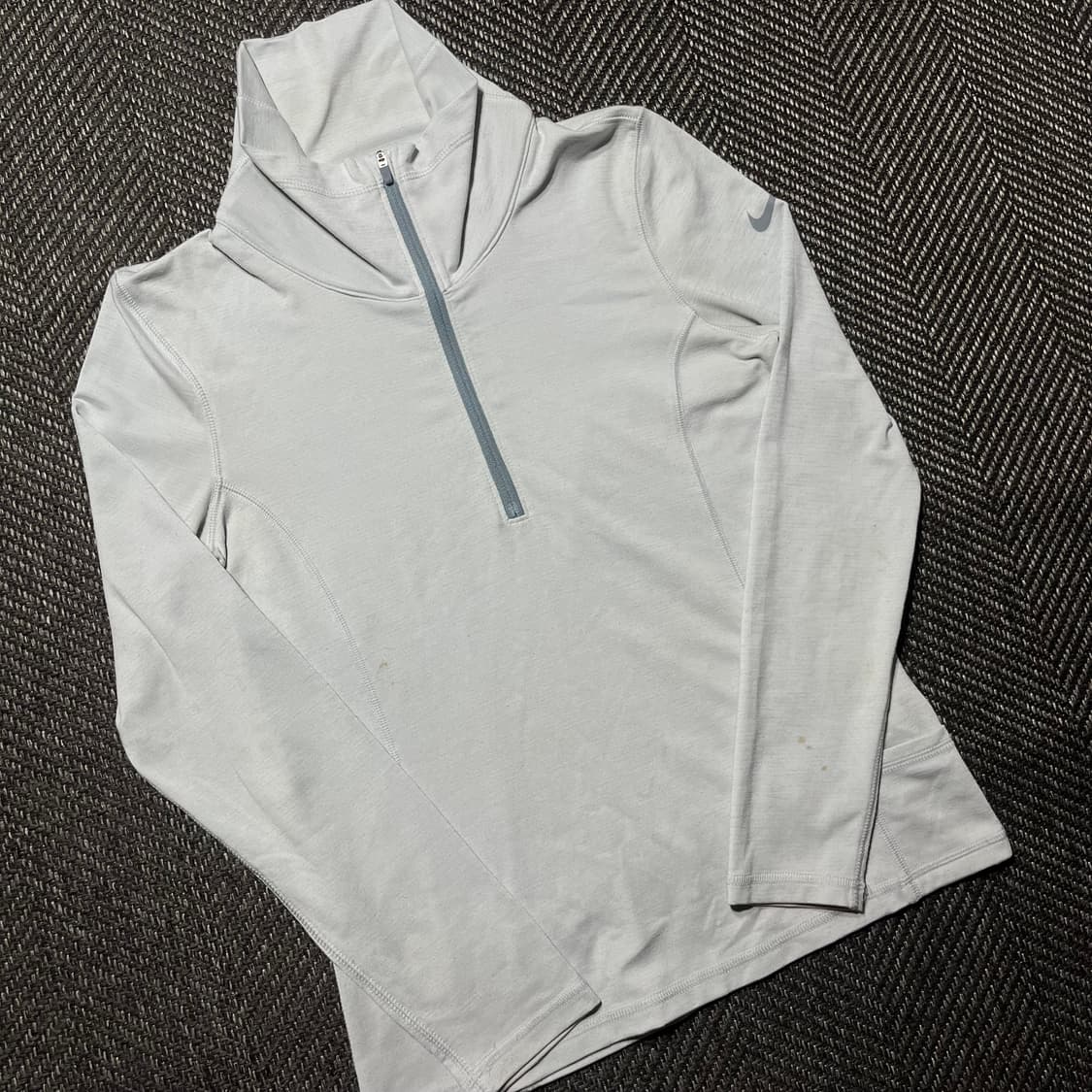 [80] NIKE 나이키 반집업 상품이미지1