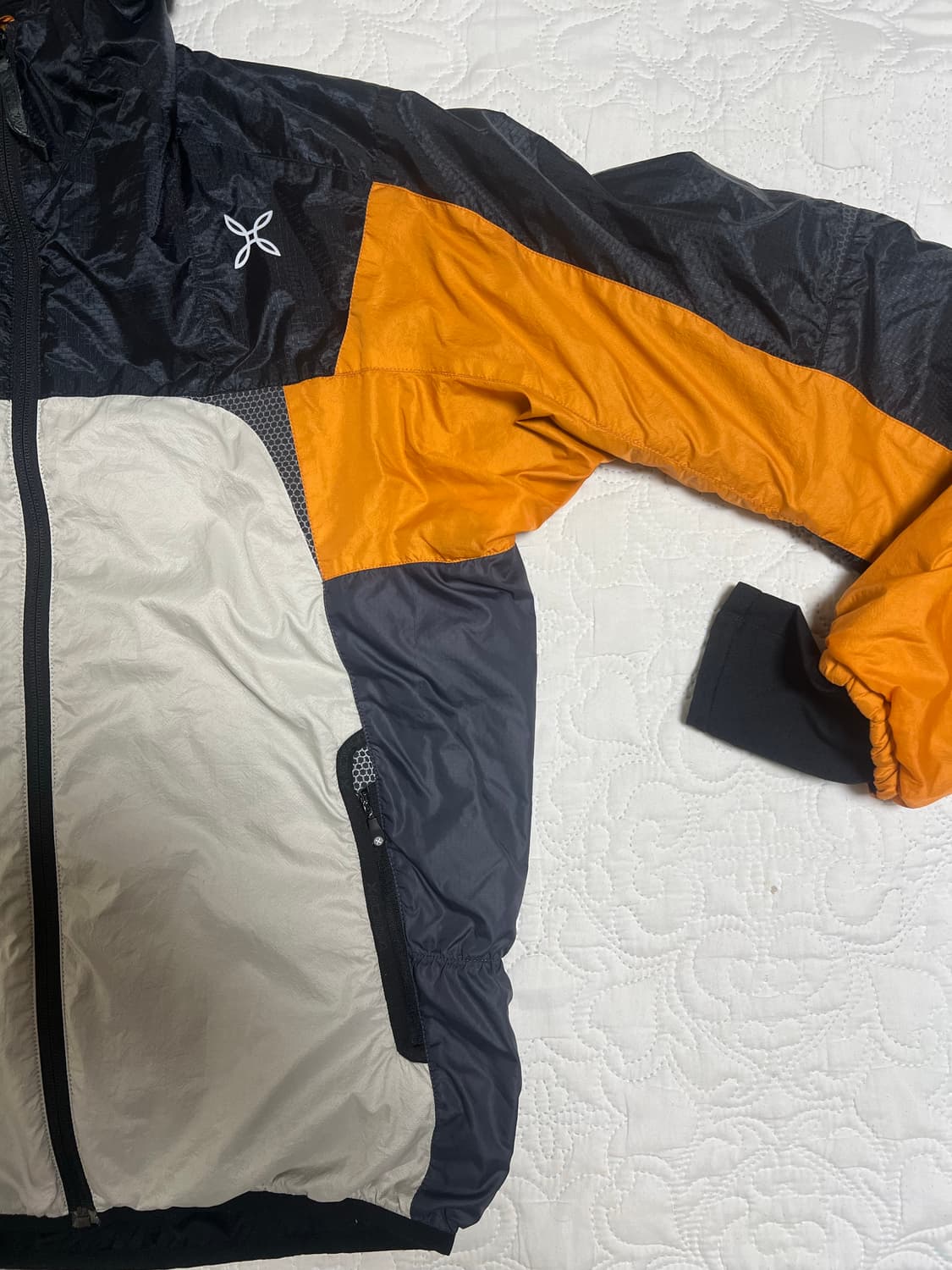 몬츄라 스카이 자켓 M 흰색주황 흰주 상품이미지3