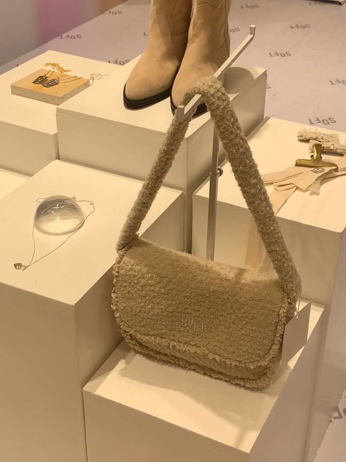 softseoul 소프트서울 스노우 소프트 트위드백 상품이미지3