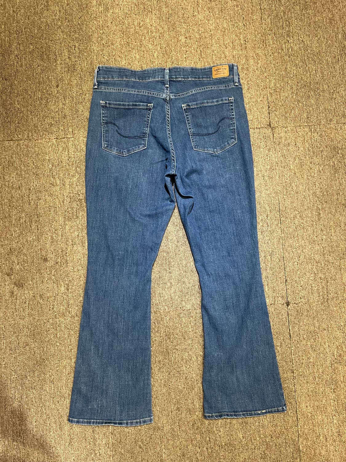 (34) Levi’s (리바이스 미드 라이즈 부츠컷)  상품이미지5