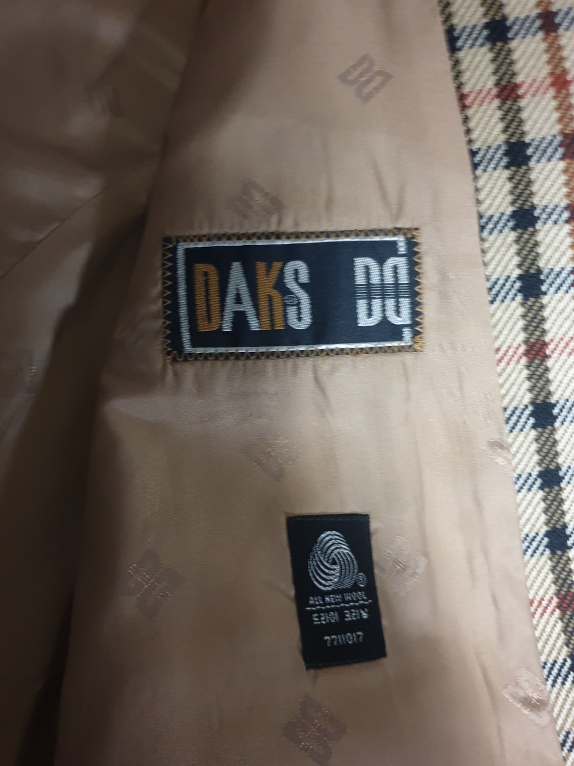 (빈티지) 닥스 레이디스 클래식체크 울100% 블레이저 브라운 (66) 상품이미지6