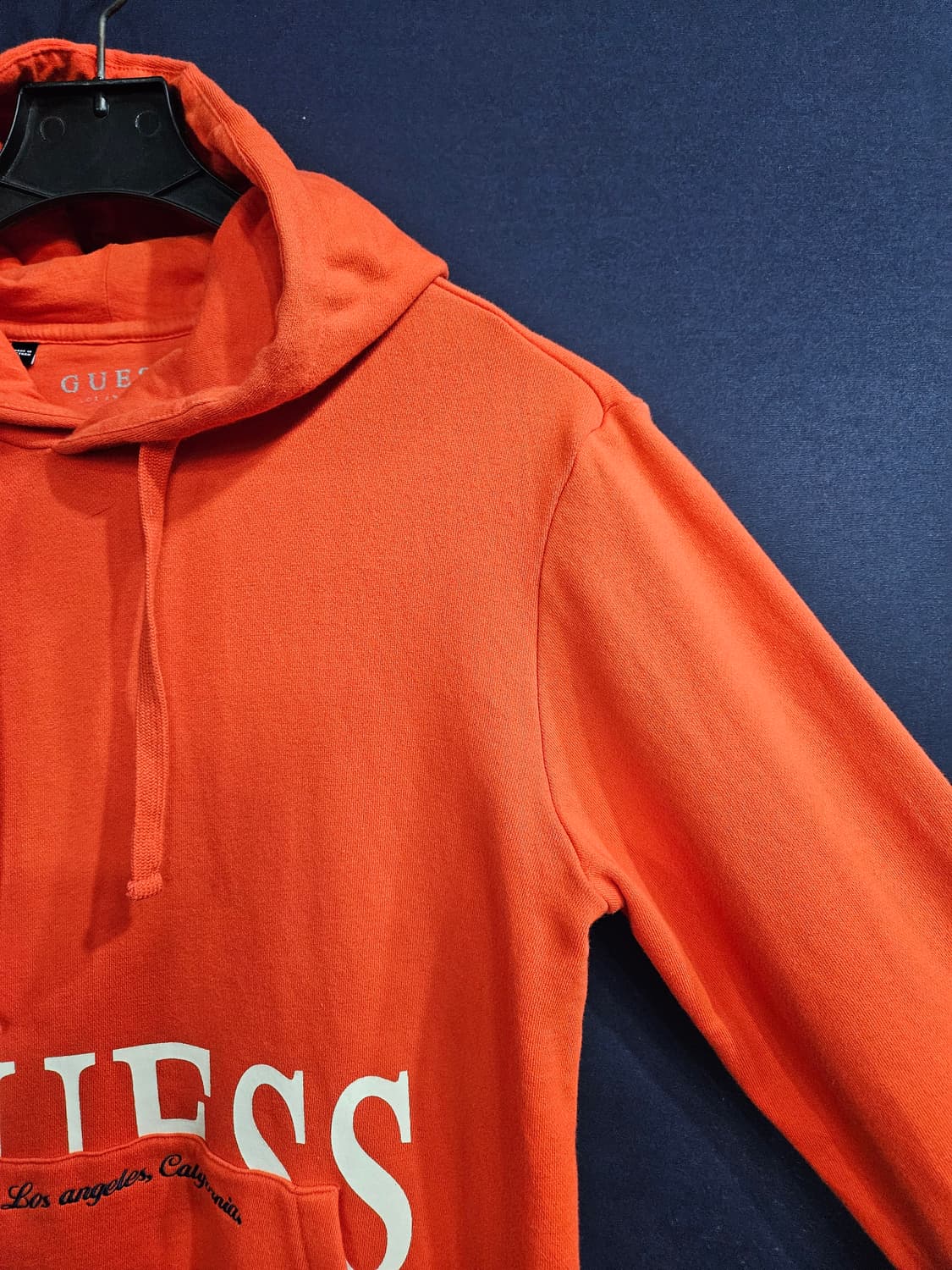 게스 오렌지컬러 남성 100 포켓 후드티  상품이미지4
