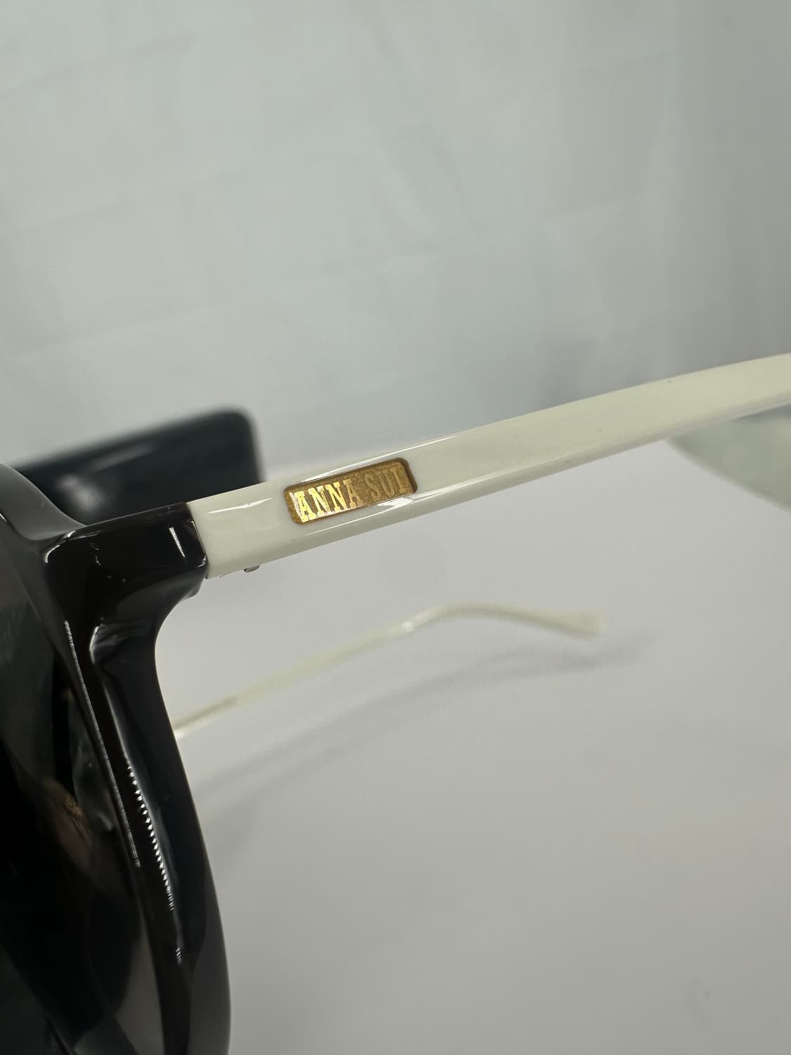 [새상품 무료배송] 정품 안나수이 Made in Italy 선글라스 상품이미지3