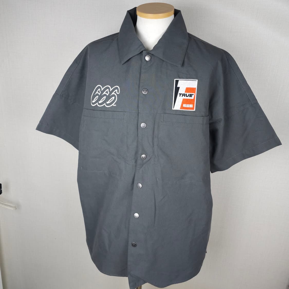 (새상품)트루 릴리젼 반팔남방 남자110사이즈  상품이미지1