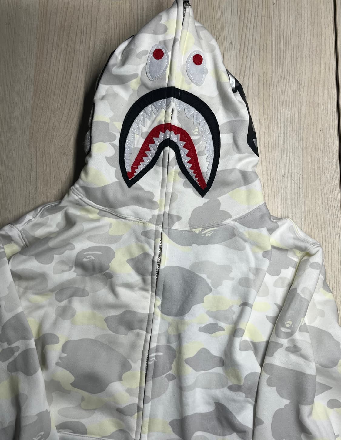 베이프 백계 샤크후드 상품이미지1