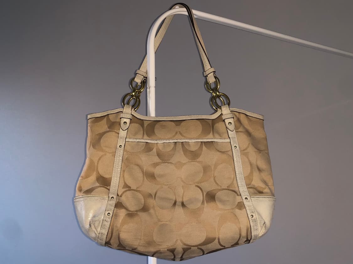 Coach signature Zacquard Shoulder Tote 상품이미지2