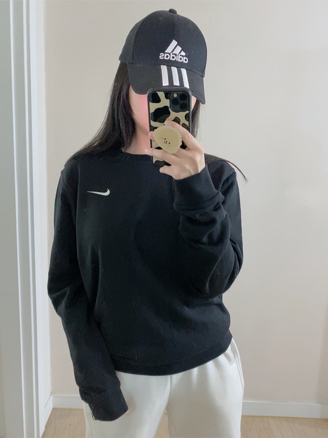 나이키 맨투맨 블랙 상품이미지1